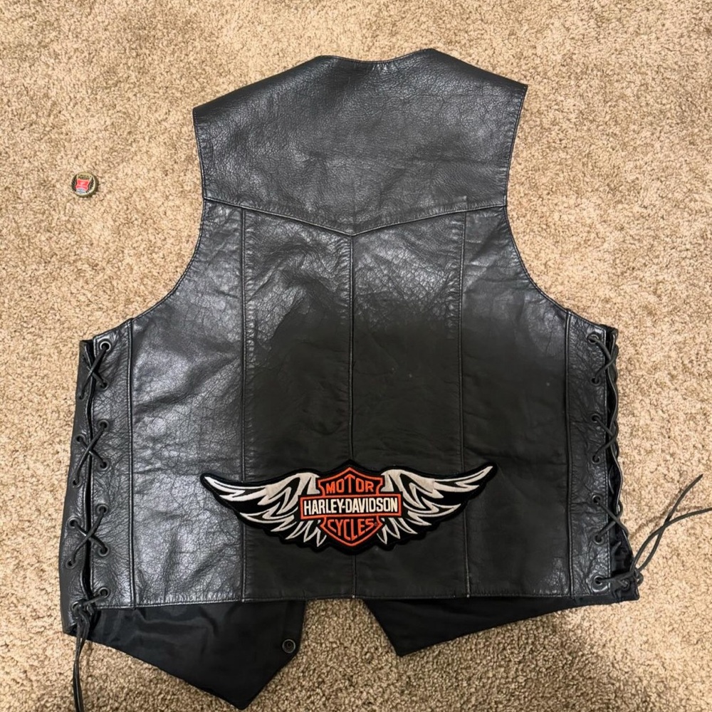 Harley Davidson leather vest size L